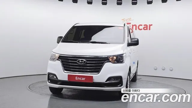 Hyundai Starex 2021 — фото 3