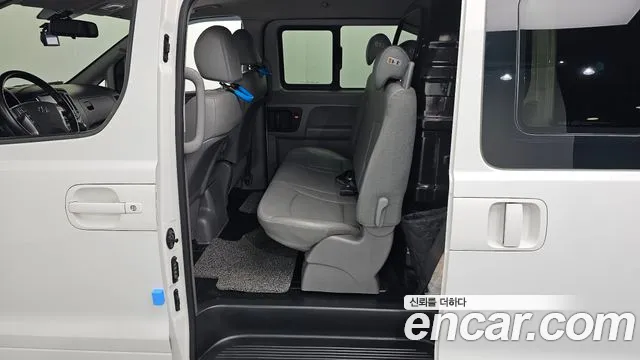 Hyundai Starex 2021 — фото 11