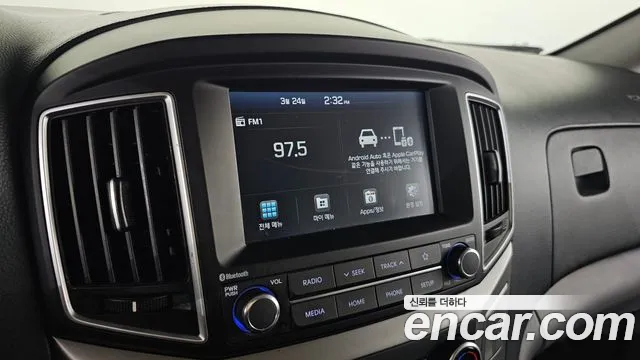 Hyundai Starex 2021 — фото 17