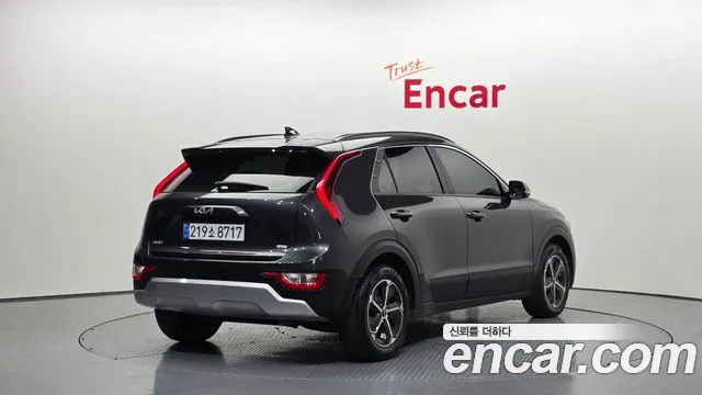 Kia Niro 2022 — фото 2