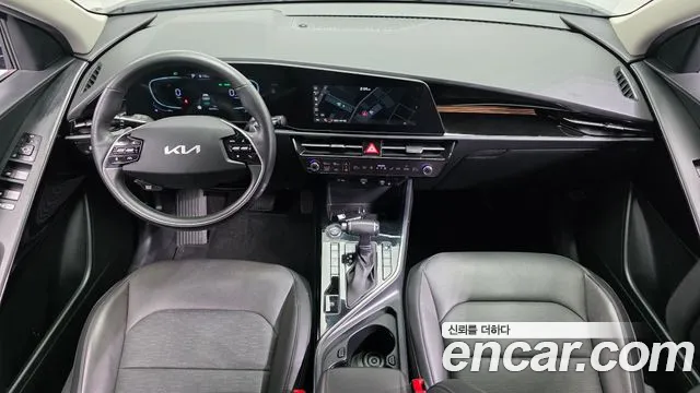 Kia Niro 2022 — фото 7