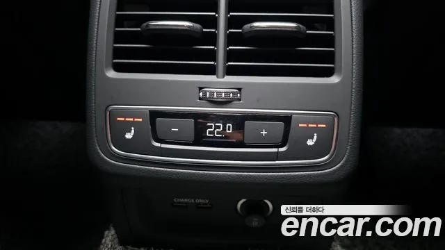 Audi A4 2021 — фото 19