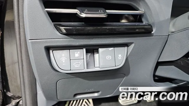 Kia EV6 2023 — фото 18