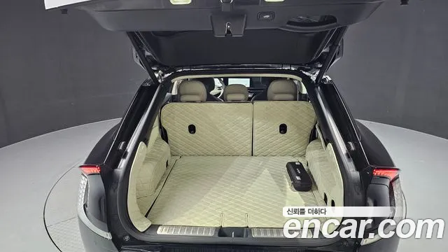 Kia EV6 2023 — фото 20