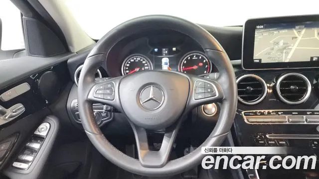 Mercedes-Benz C-Class 2018 — фото 13