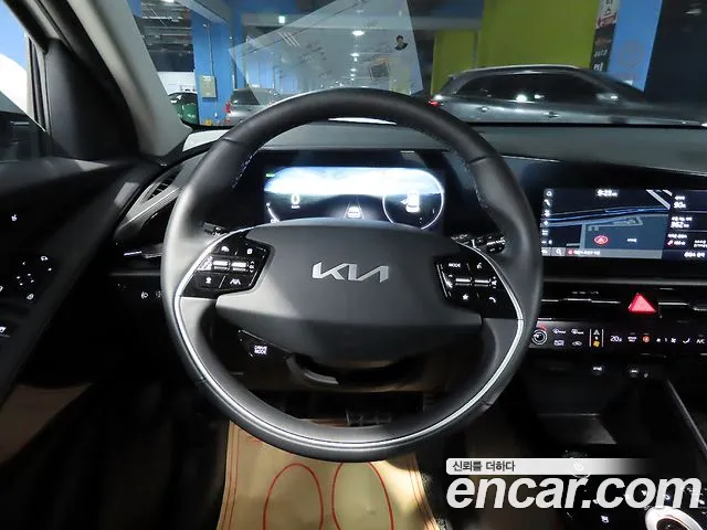 Kia Niro 2024 — фото 11