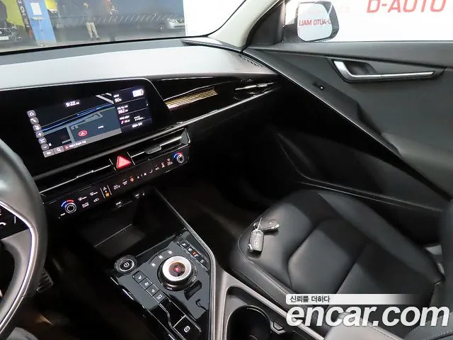 Kia Niro 2024 — фото 12