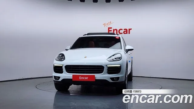 Porsche Cayenne 2016 — фото 3