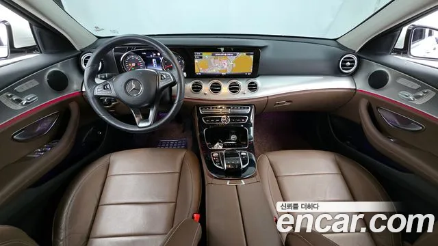 Mercedes-Benz E-Class 2018 — фото 7