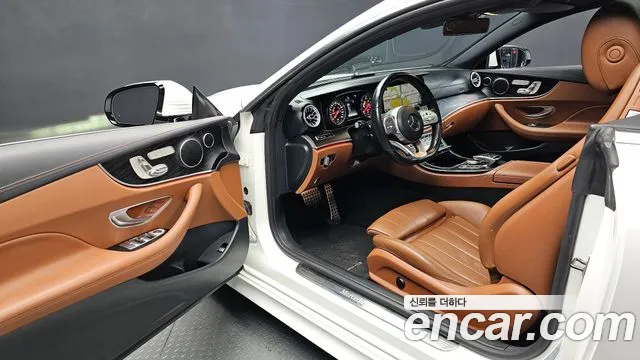 Mercedes-Benz E-Class 2019 — фото 11