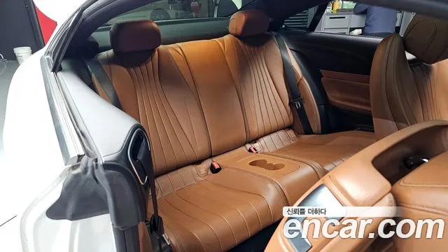 Mercedes-Benz E-Class 2019 — фото 12