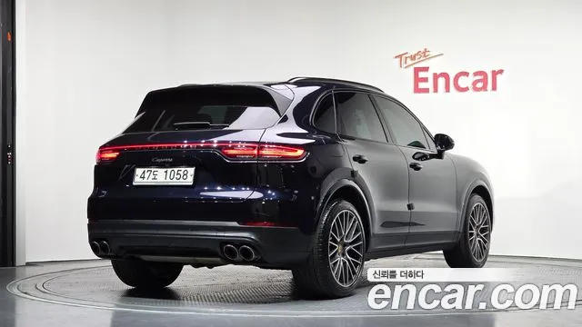 Porsche Cayenne 2019 — фото 2