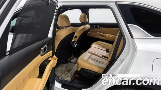 Kia Sorento 2022 — фото 11