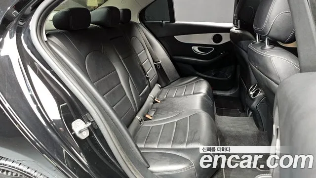 Mercedes-Benz C-Class 2017 — фото 12