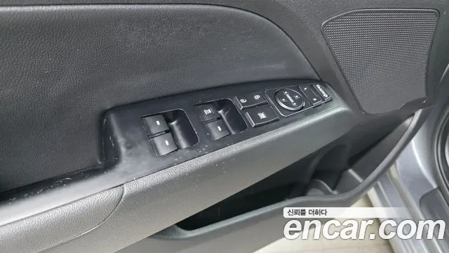 Hyundai AVANTE 2018 — фото 14