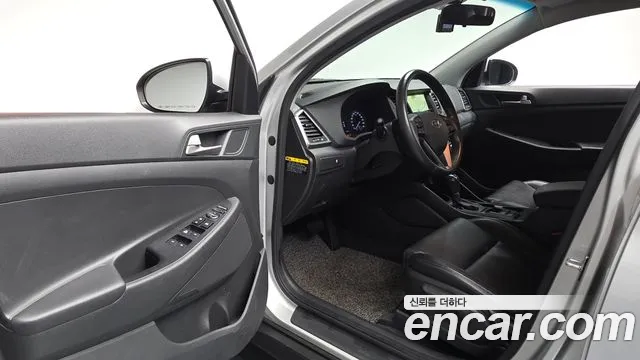 Hyundai Tucson 2018 — фото 10