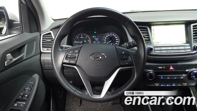 Hyundai Tucson 2018 — фото 12
