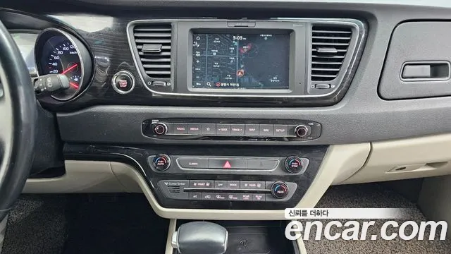 Kia Canival 2019 — фото 15