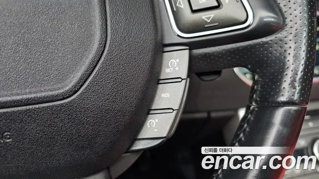 Land Rover Range Rover Evoque 2017 — фото 18