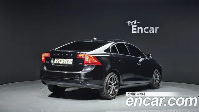 Volvo S60 2015 — фото 2