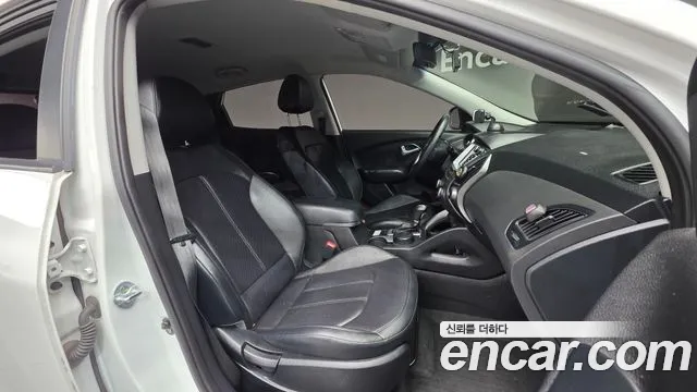 Hyundai Tucson 2015 — фото 10