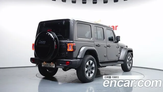 Jeep Wrangler 2021 — фото 2