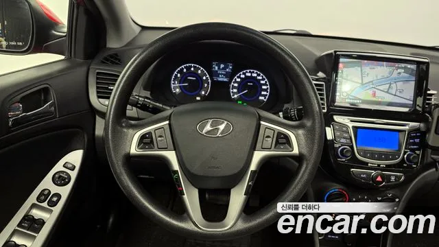 Hyundai Accent 2011 — фото 13