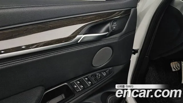 BMW X6 2015 — фото 18