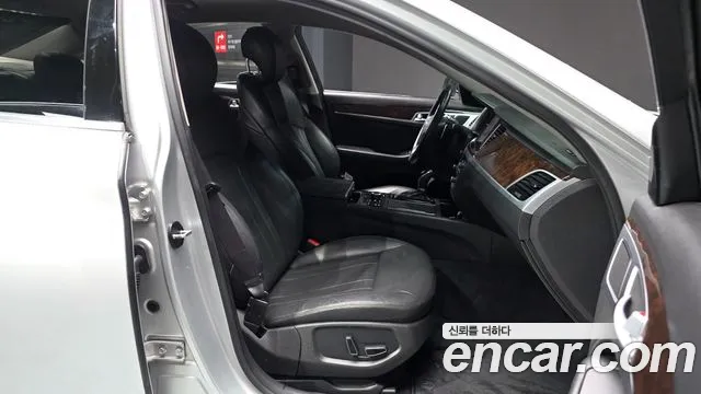 Hyundai Genesis 2015 — фото 10