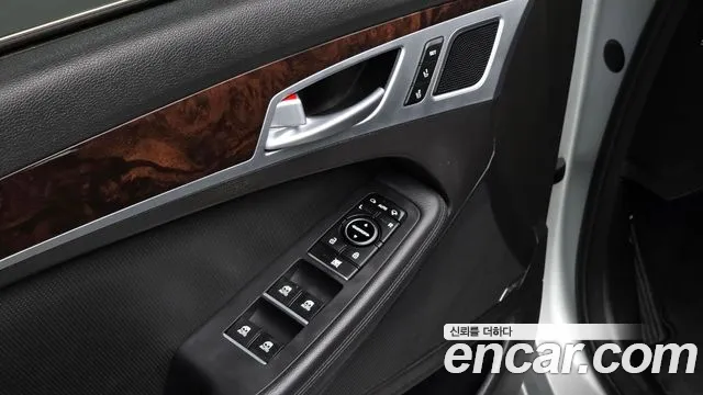 Hyundai Genesis 2015 — фото 17