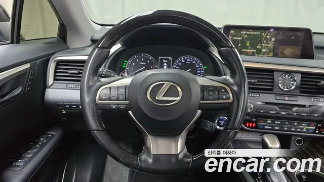 Lexus RX 2017 — фото 13