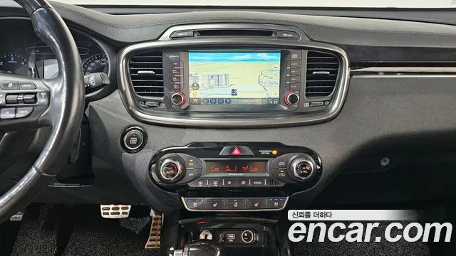 Kia Sorento 2017 — фото 15