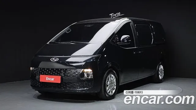 Hyundai Staria 2022 — фото 1
