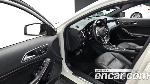 Mercedes-Benz GLA-Class 2015 — фото 11