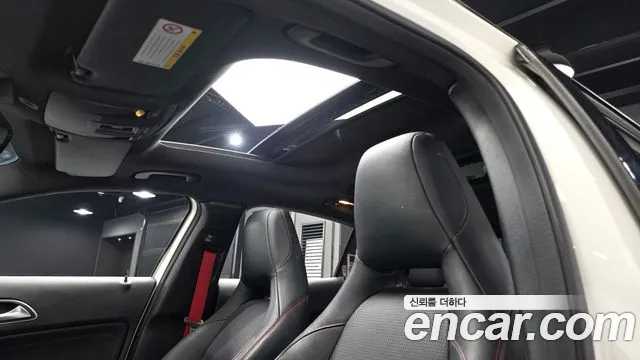 Mercedes-Benz GLA-Class 2015 — фото 14