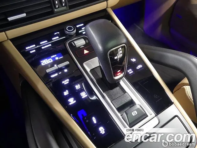 Porsche Cayenne 2021 — фото 9