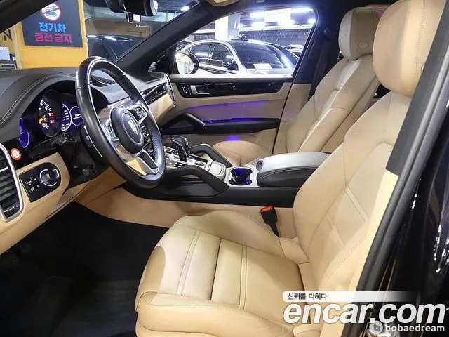 Porsche Cayenne 2021 — фото 10