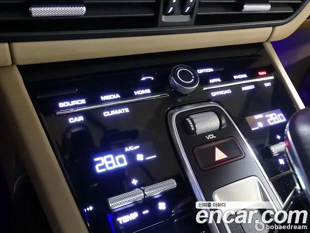 Porsche Cayenne 2021 — фото 17