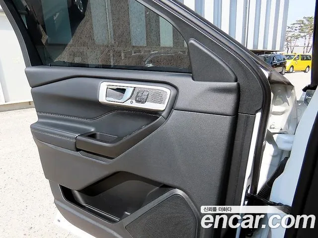 Ford Explorer 2020 — фото 11