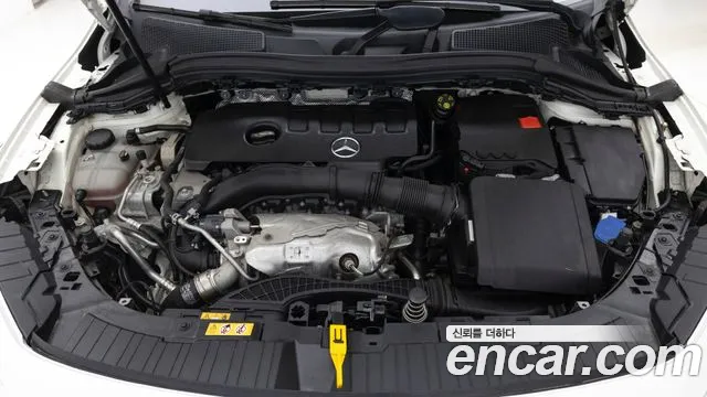 Mercedes-Benz GLA-Class 2022 — фото 6