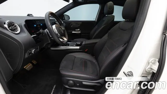 Mercedes-Benz GLA-Class 2022 — фото 10
