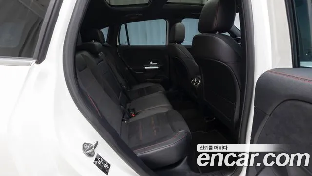 Mercedes-Benz GLA-Class 2022 — фото 12