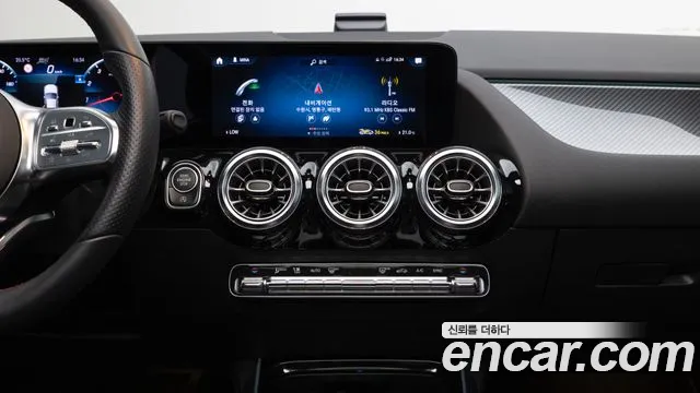 Mercedes-Benz GLA-Class 2022 — фото 14