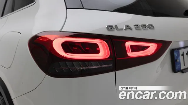 Mercedes-Benz GLA-Class 2022 — фото 18