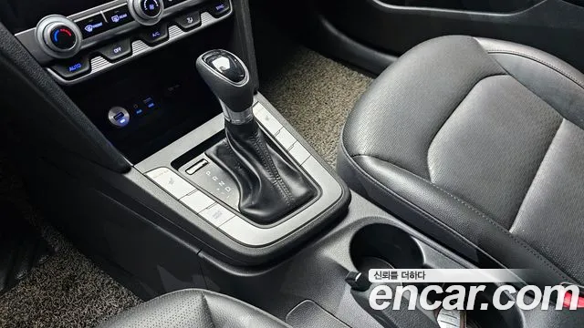 Hyundai AVANTE 2020 — фото 9