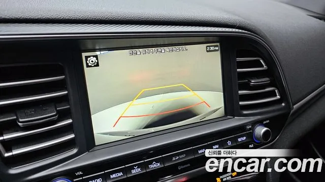 Hyundai AVANTE 2020 — фото 15
