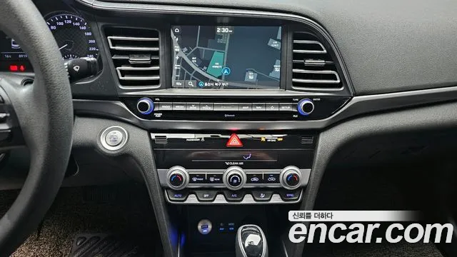 Hyundai AVANTE 2020 — фото 16