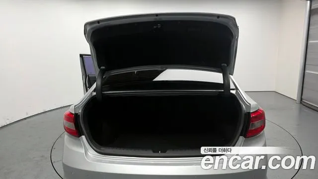 Hyundai Sonata 2015 — фото 20