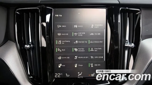 Volvo XC60 2021 — фото 16
