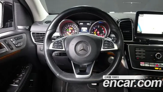 Mercedes-Benz GLE-Class 2017 — фото 13